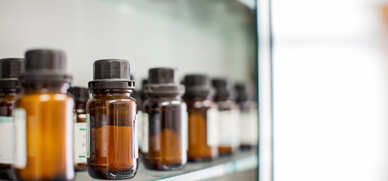 המוצרים שאתם באמת צריכים בארון התרופות הביתי